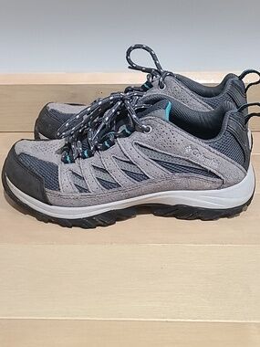 Columbia Crestwood Teal and Gray Women's Sneakers sz 6
